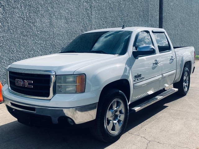 2009 GMC SIERRA 1500 CREW CAB SLE PICKUP 4D 5 3/4 FT