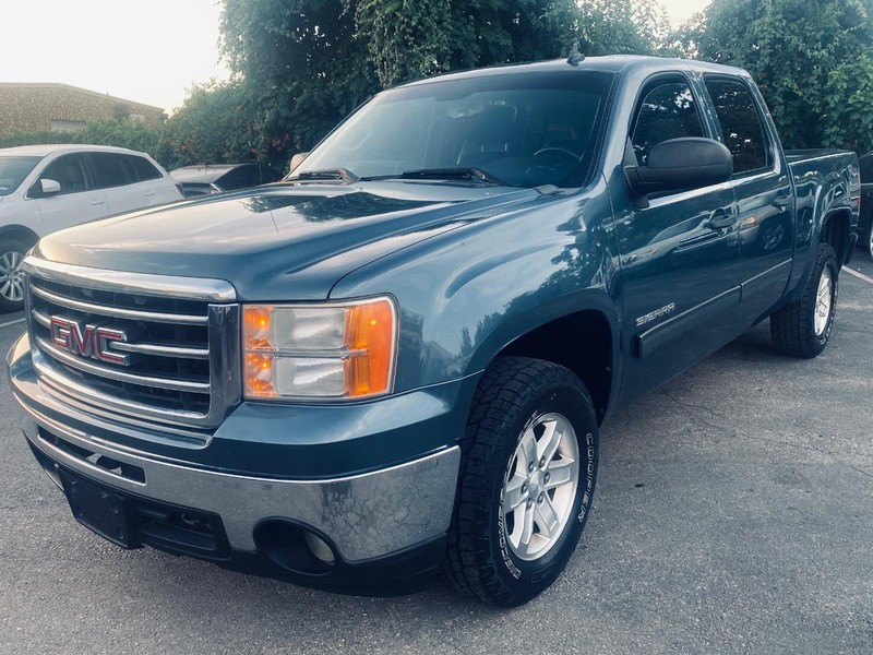2012 GMC SIERRA 1500 CREW CAB SLE PICKUP 4D 5 3/4 FT