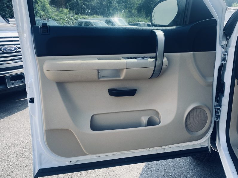 
								2009 CHEVROLET SILVERADO 1500 EXTENDED CAB LT PICKUP 4D 6 1/2 FT full									