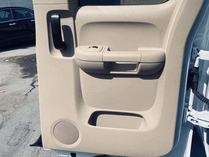 
								2009 CHEVROLET SILVERADO 1500 EXTENDED CAB LT PICKUP 4D 6 1/2 FT full									