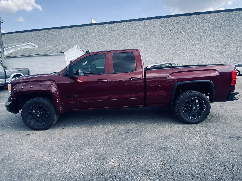 2015 GMC SIERRA 1500 DOUBLE CAB PICKUP 4D 6 1/2 FT