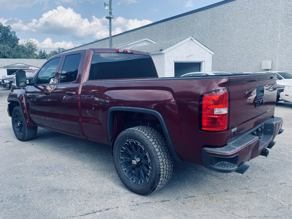 2015 GMC SIERRA 1500 DOUBLE CAB PICKUP 4D 6 1/2 FT