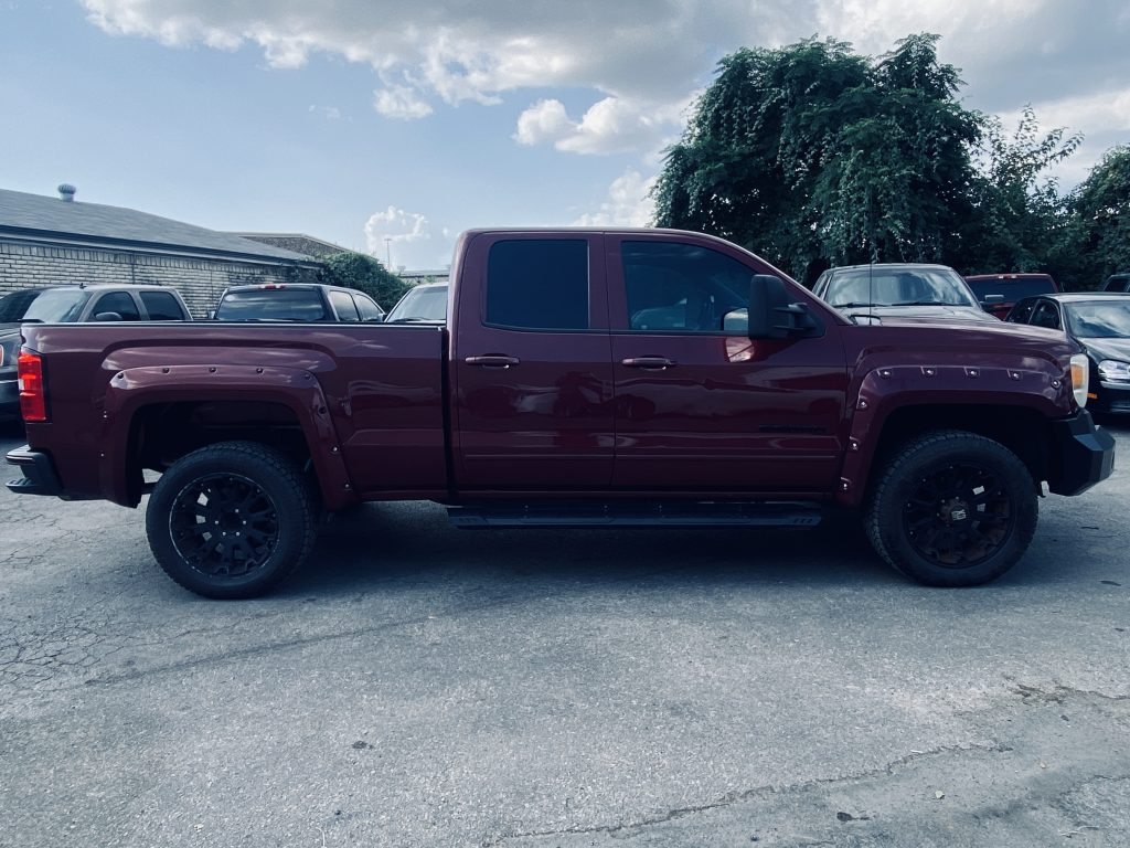2015 GMC SIERRA 1500 DOUBLE CAB PICKUP 4D 6 1/2 FT