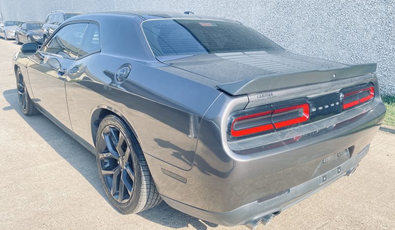 
								2019 Dodge Challenger SXT full									