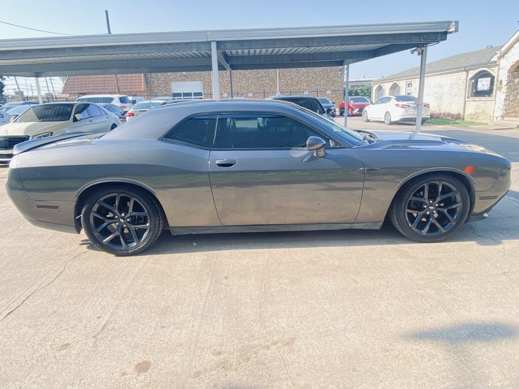 2019 Dodge Challenger SXT