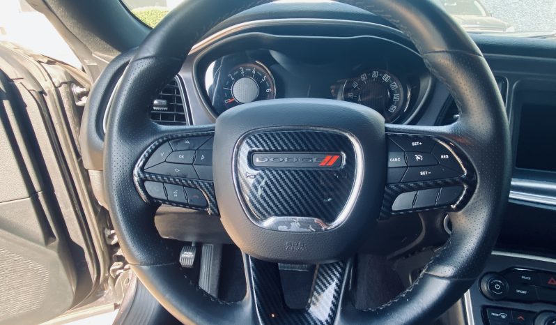 
								2019 Dodge Challenger SXT full									