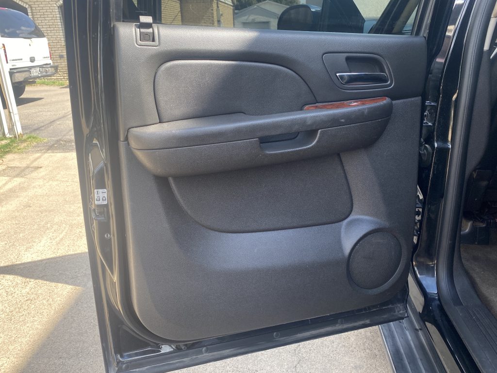 CHEVROLET Avalanche LT 2009 Sport Utility Truck (SUT)