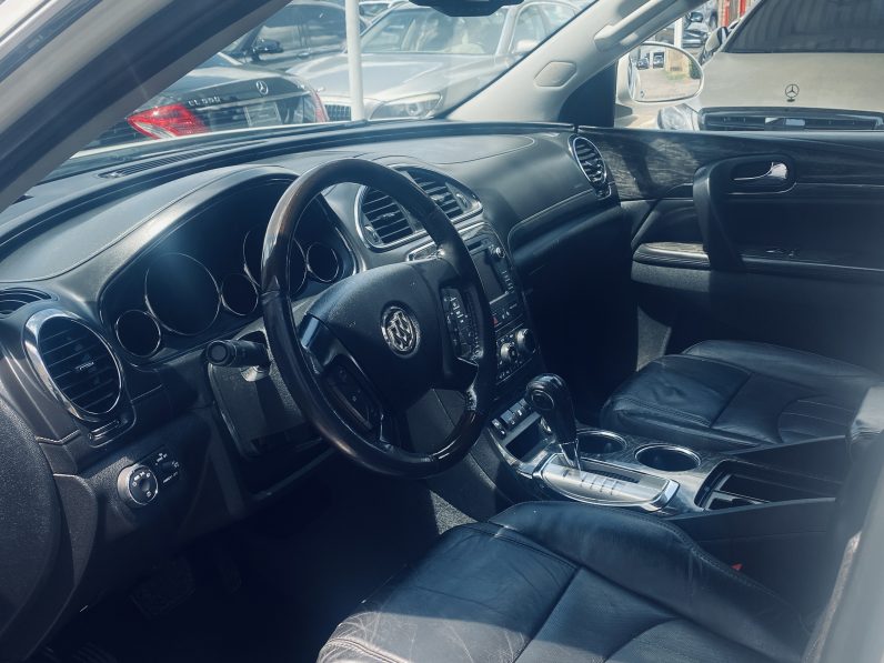 
								BUICK Enclave Leather 2014 Sport Utility Vehicle (SUV)/Multi-Purpose Vehicle (MPV) full									