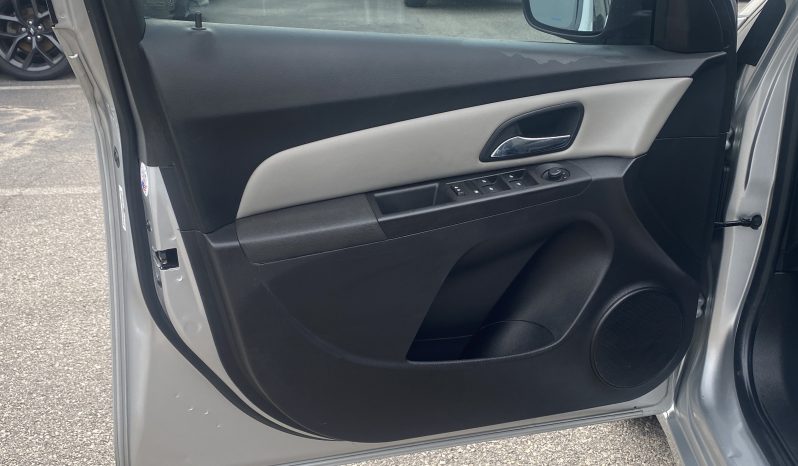 
								CHEVROLET Cruze Limited LS 2016 Sedan/Saloon full									