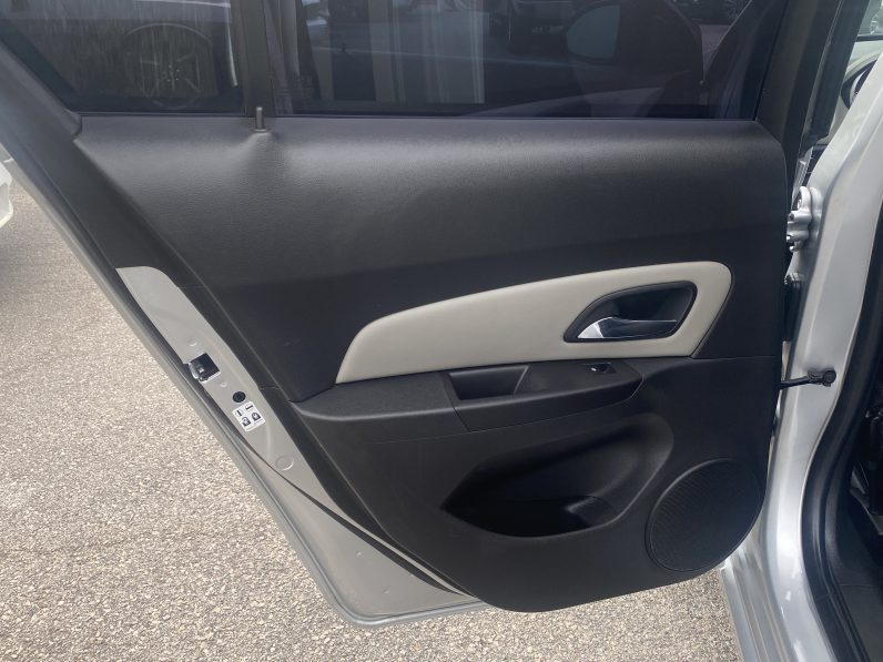 
								CHEVROLET Cruze Limited LS 2016 Sedan/Saloon full									