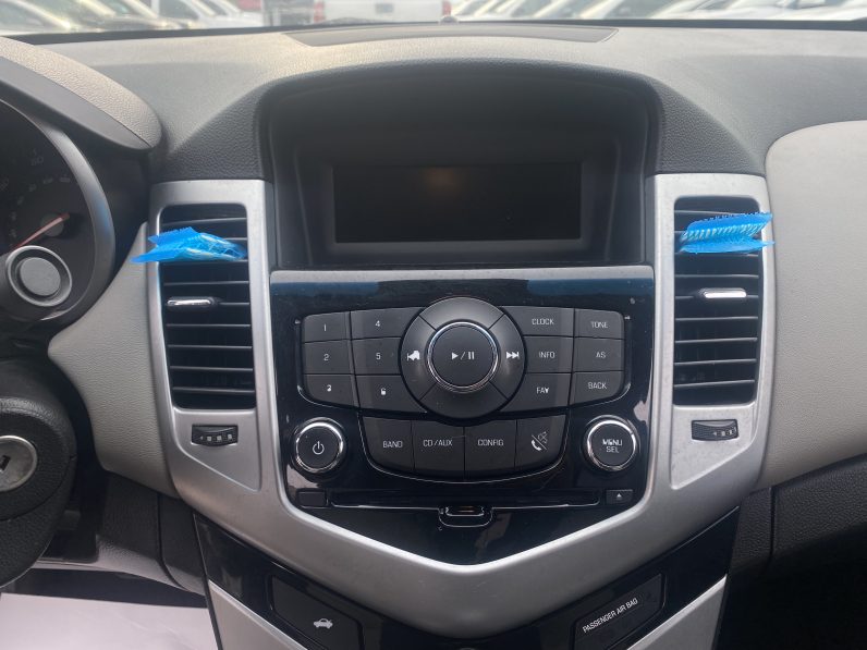 
								CHEVROLET Cruze Limited LS 2016 Sedan/Saloon full									