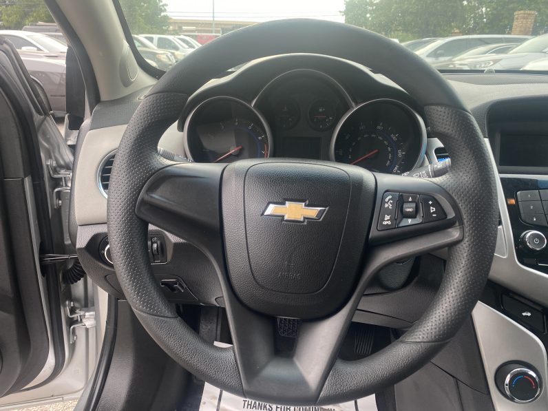 
								CHEVROLET Cruze Limited LS 2016 Sedan/Saloon full									