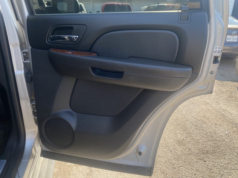 
								CHEVROLET Tahoe LTZ 2009 Sport Utility Vehicle (SUV) full									