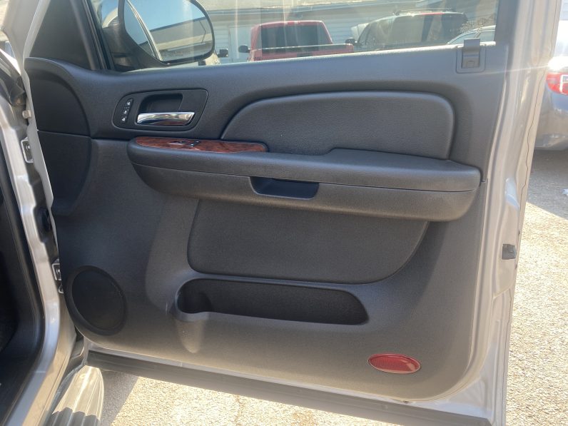 
								CHEVROLET Tahoe LTZ 2009 Sport Utility Vehicle (SUV) full									