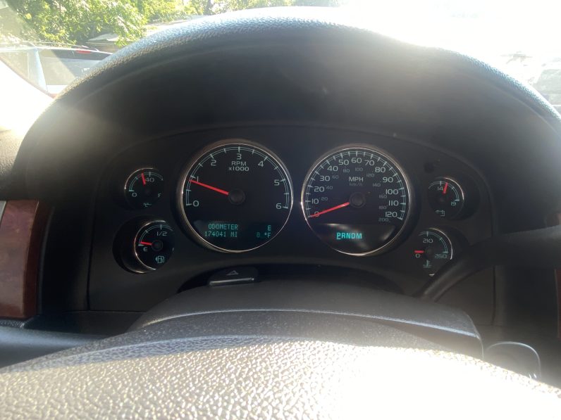 
								CHEVROLET Tahoe LTZ 2009 Sport Utility Vehicle (SUV) full									