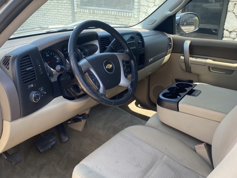 
								CHEVROLET Silverado LTZ 2013 Pickup full									