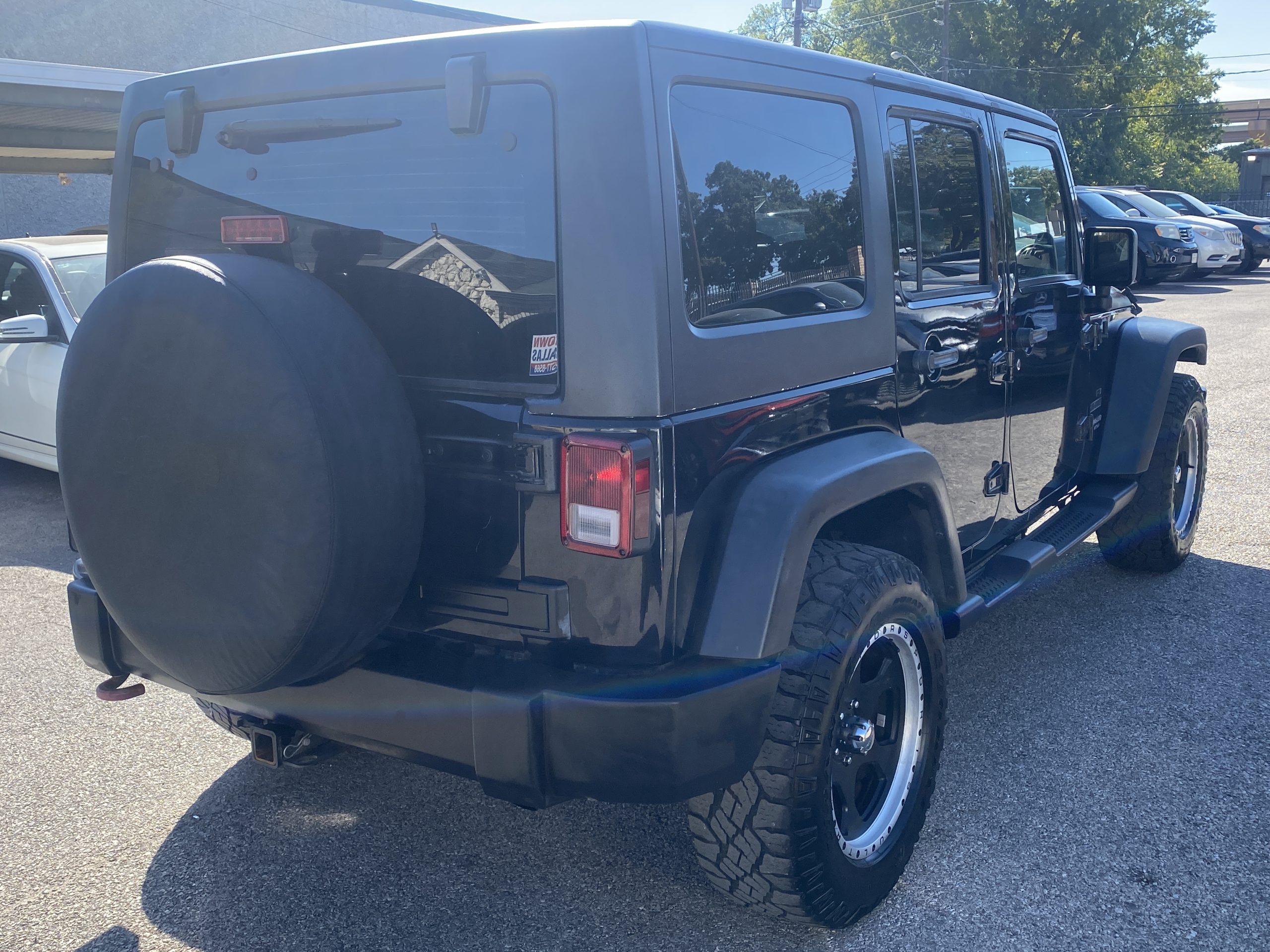 JEEP Wrangler Unlimited X 2011 Sport Utility Vehicle (SUV)
