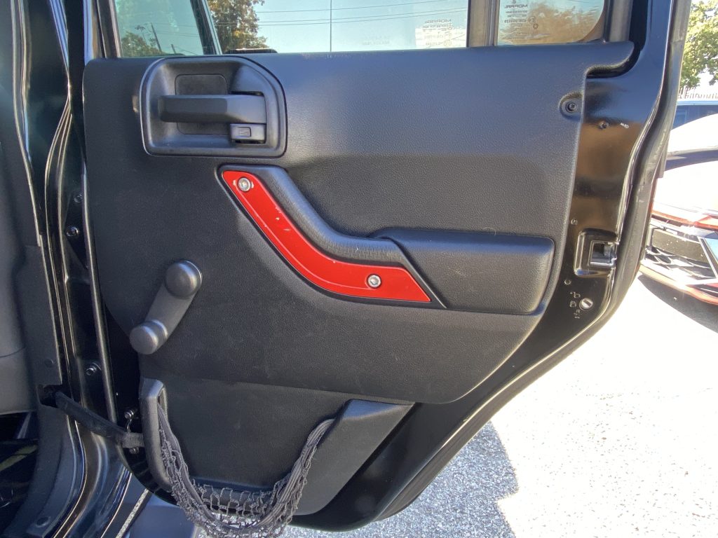 JEEP Wrangler Unlimited X 2011 Sport Utility Vehicle (SUV)