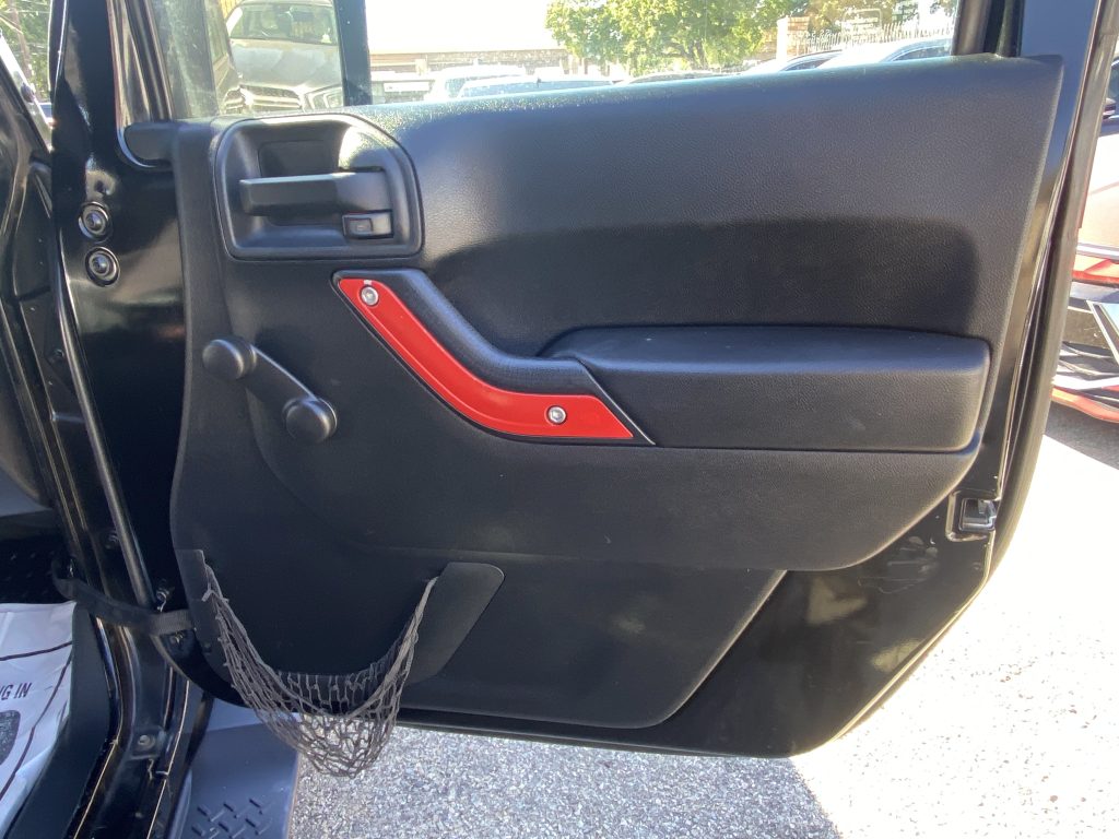 JEEP Wrangler Unlimited X 2011 Sport Utility Vehicle (SUV)