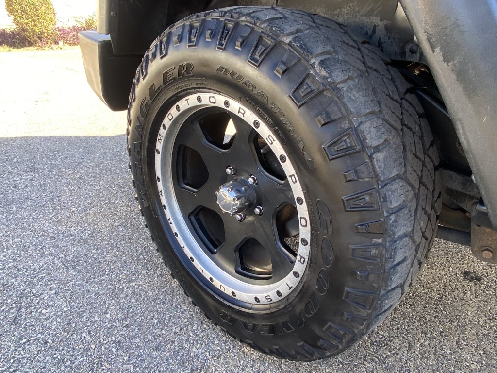 JEEP Wrangler Unlimited X 2011 Sport Utility Vehicle (SUV)