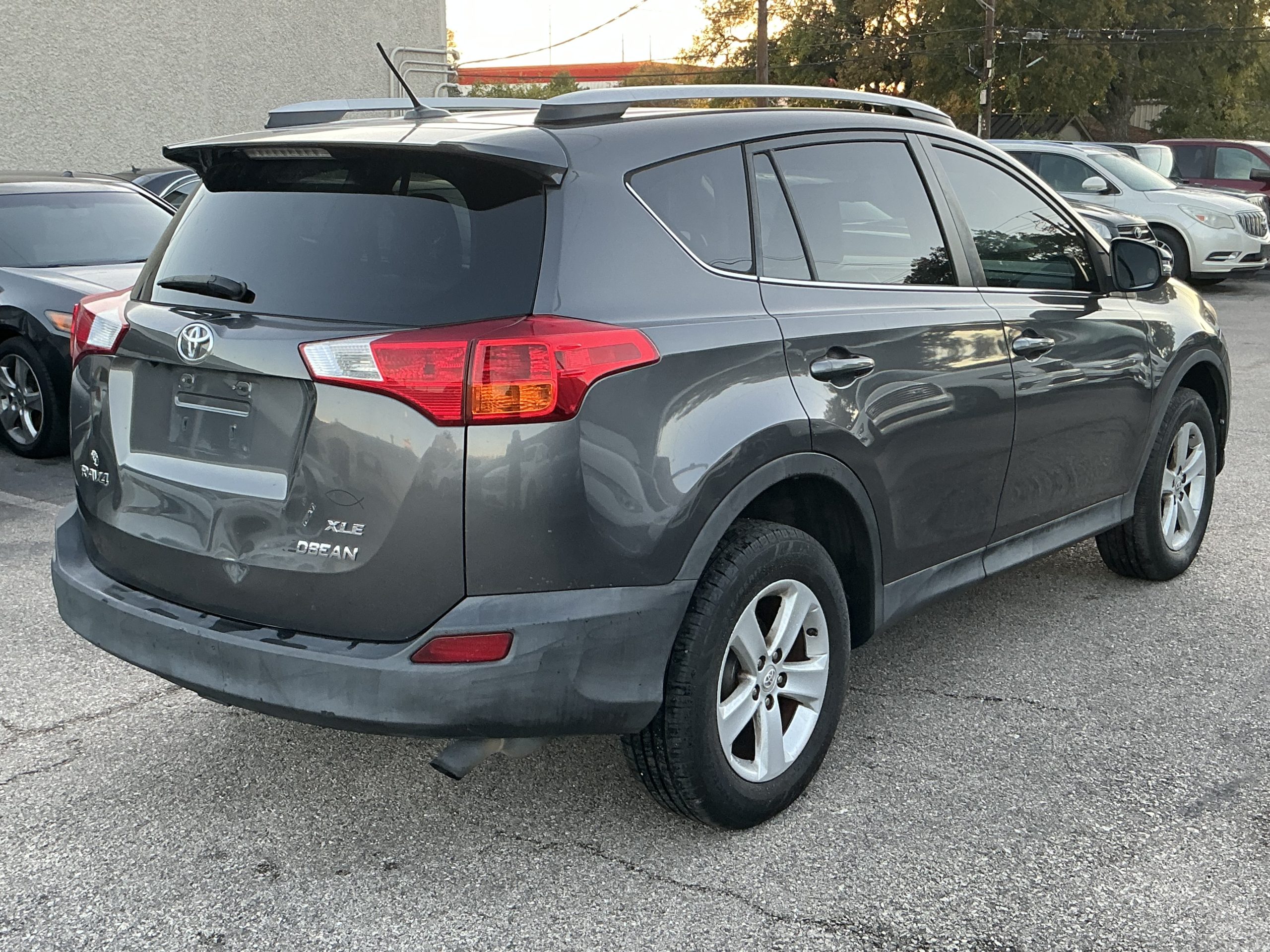 TOYOTA RAV4 Sports 2014 Sport Utility Vehicle (SUV)/Multi-Purpose Vehicle (MPV)