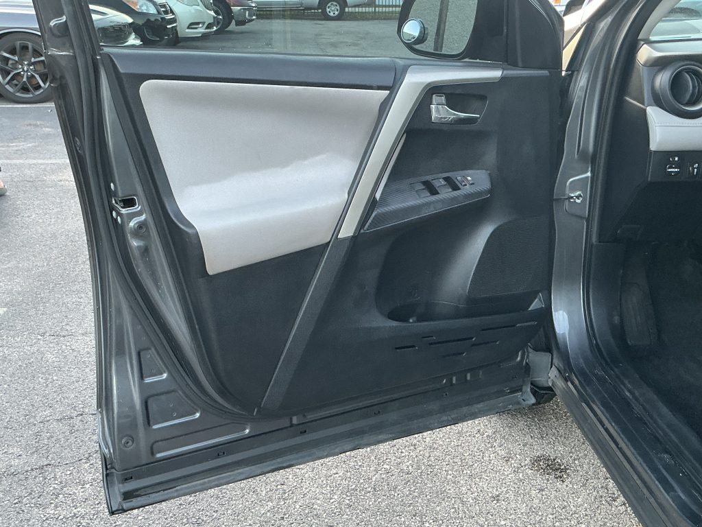 TOYOTA RAV4 Sports 2014 Sport Utility Vehicle (SUV)/Multi-Purpose Vehicle (MPV)