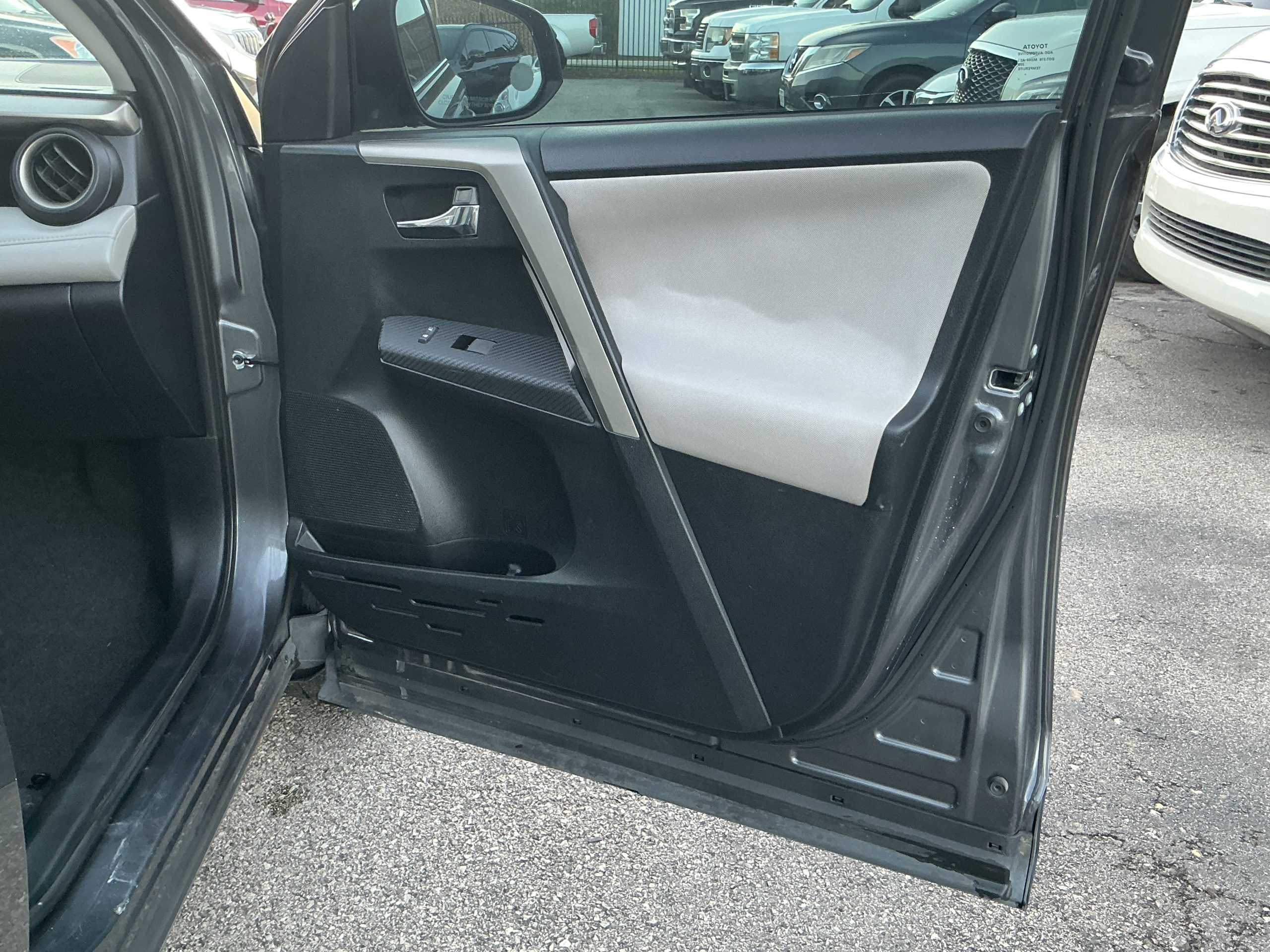 TOYOTA RAV4 Sports 2014 Sport Utility Vehicle (SUV)/Multi-Purpose Vehicle (MPV)