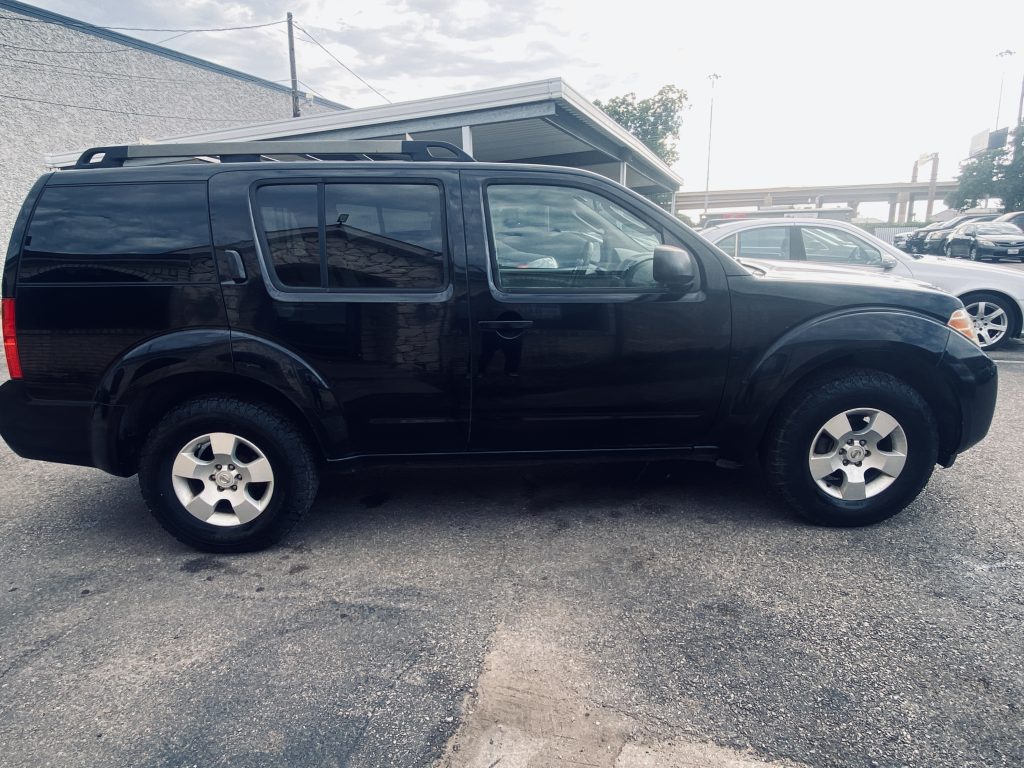 NISSAN Pathfinder Pathfinder 2011 Sport Utility Vehicle (SUV)/Multi-Purpose Vehicle (MPV)