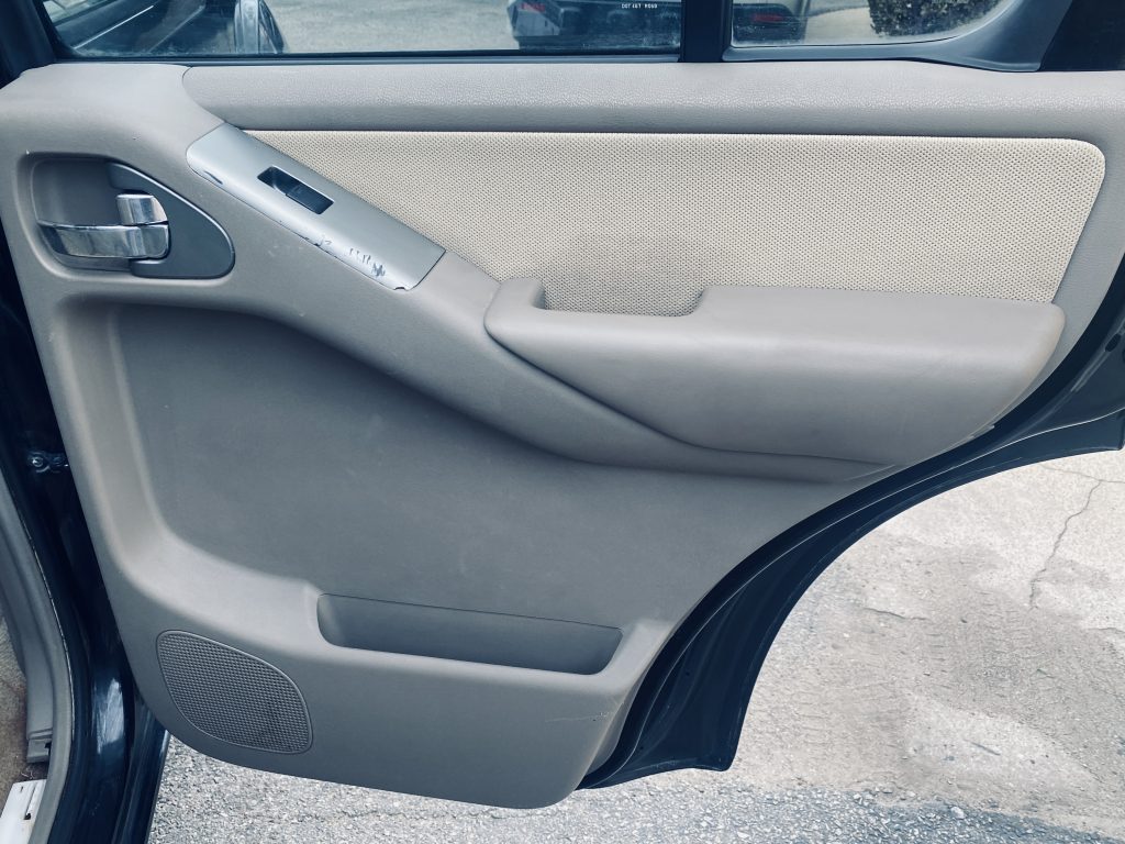 NISSAN Pathfinder Pathfinder 2011 Sport Utility Vehicle (SUV)/Multi-Purpose Vehicle (MPV)