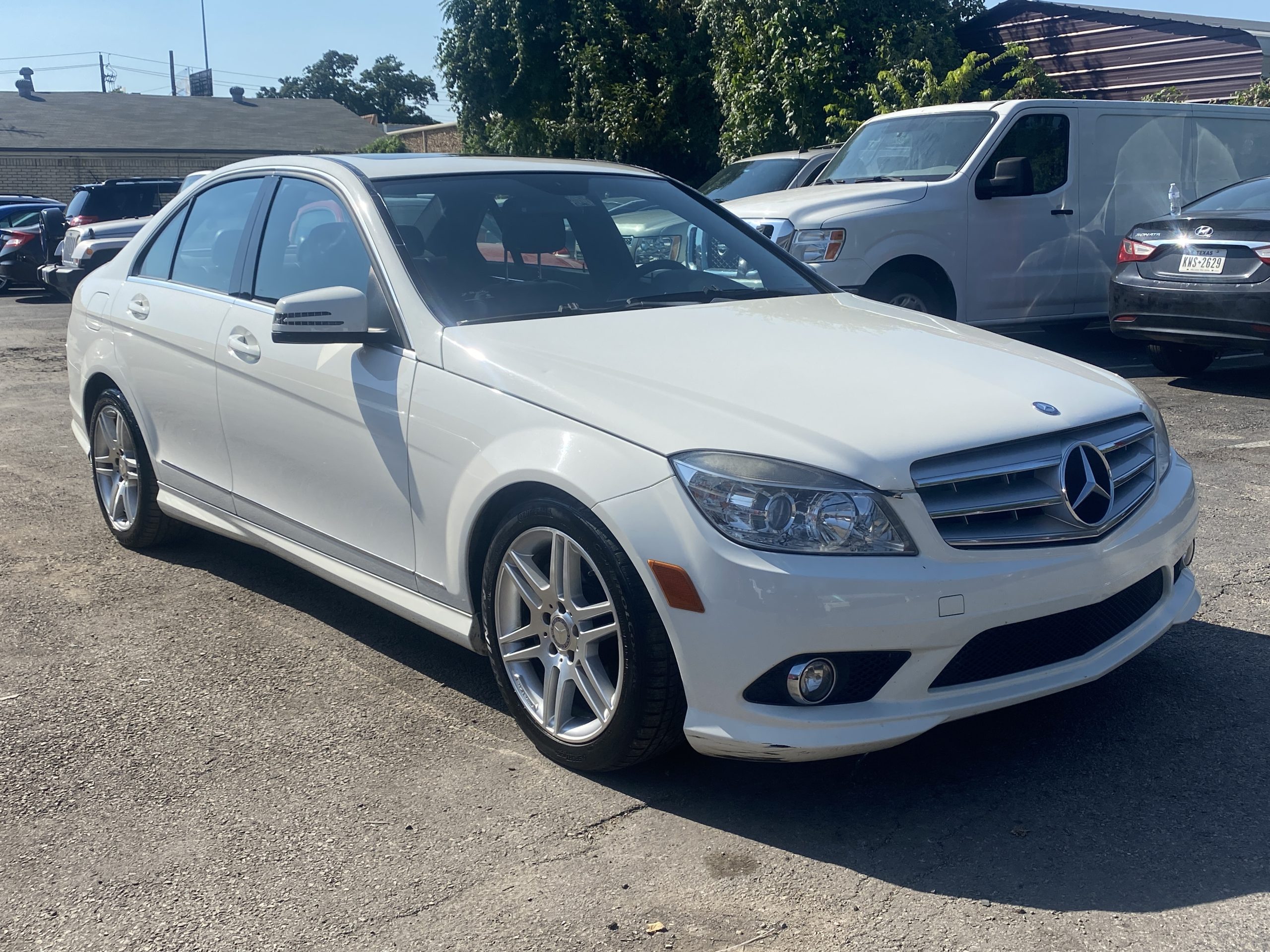 MERCEDES-BENZ C-Class C350 2010 Sedan/Saloon