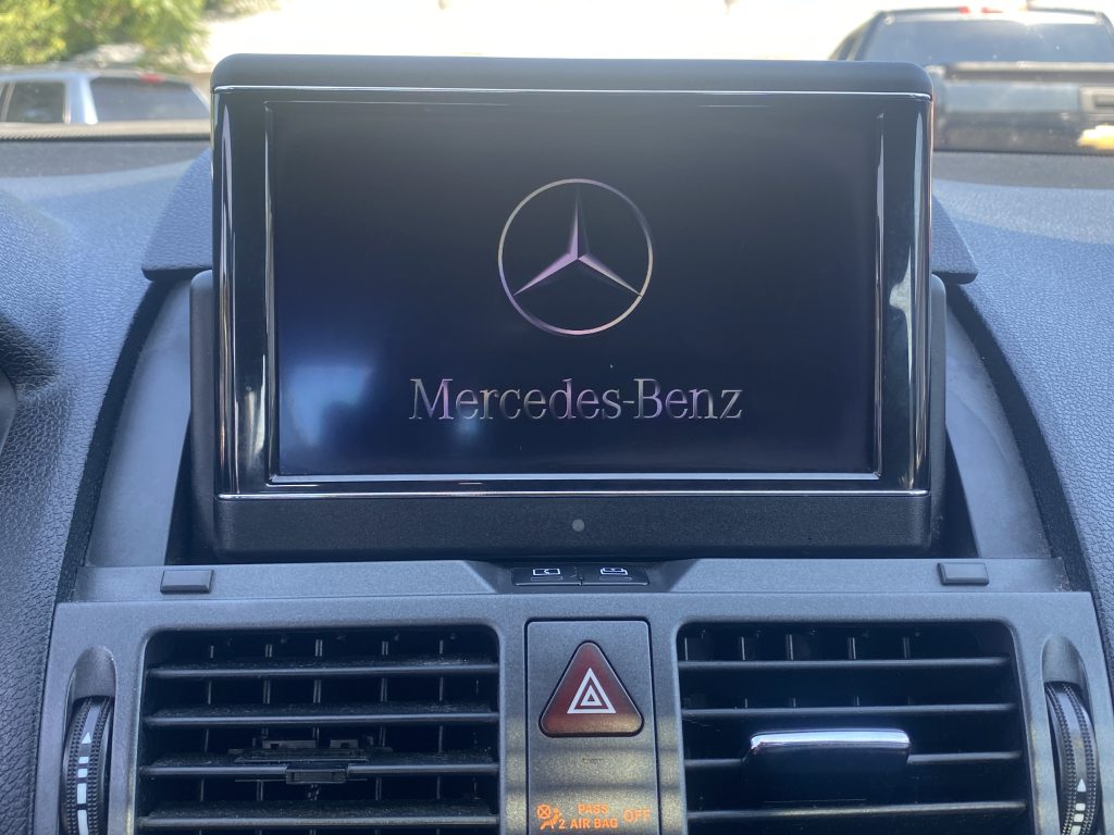 MERCEDES-BENZ C-Class C350 2010 Sedan/Saloon