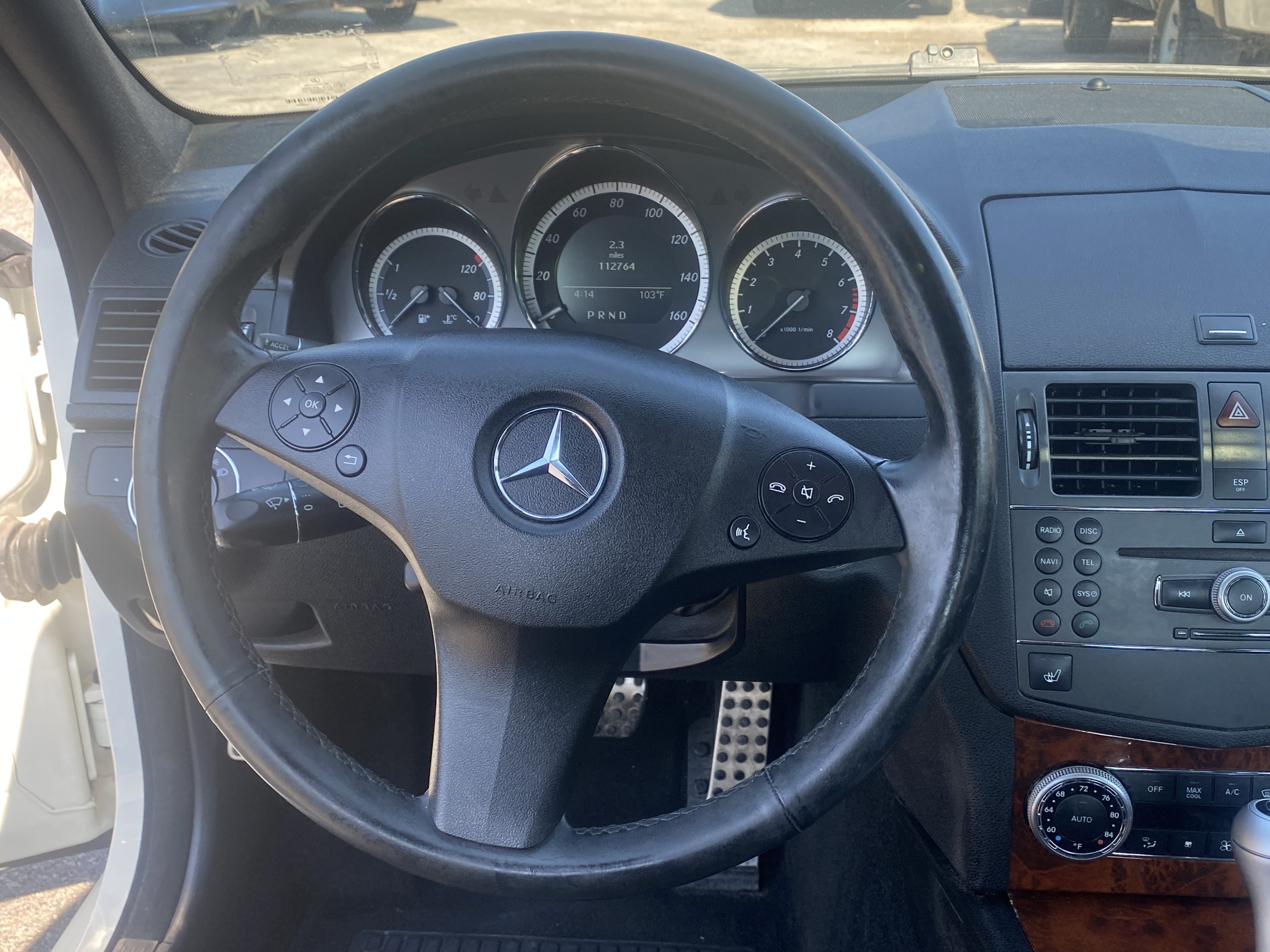 MERCEDES-BENZ C-Class C350 2010 Sedan/Saloon