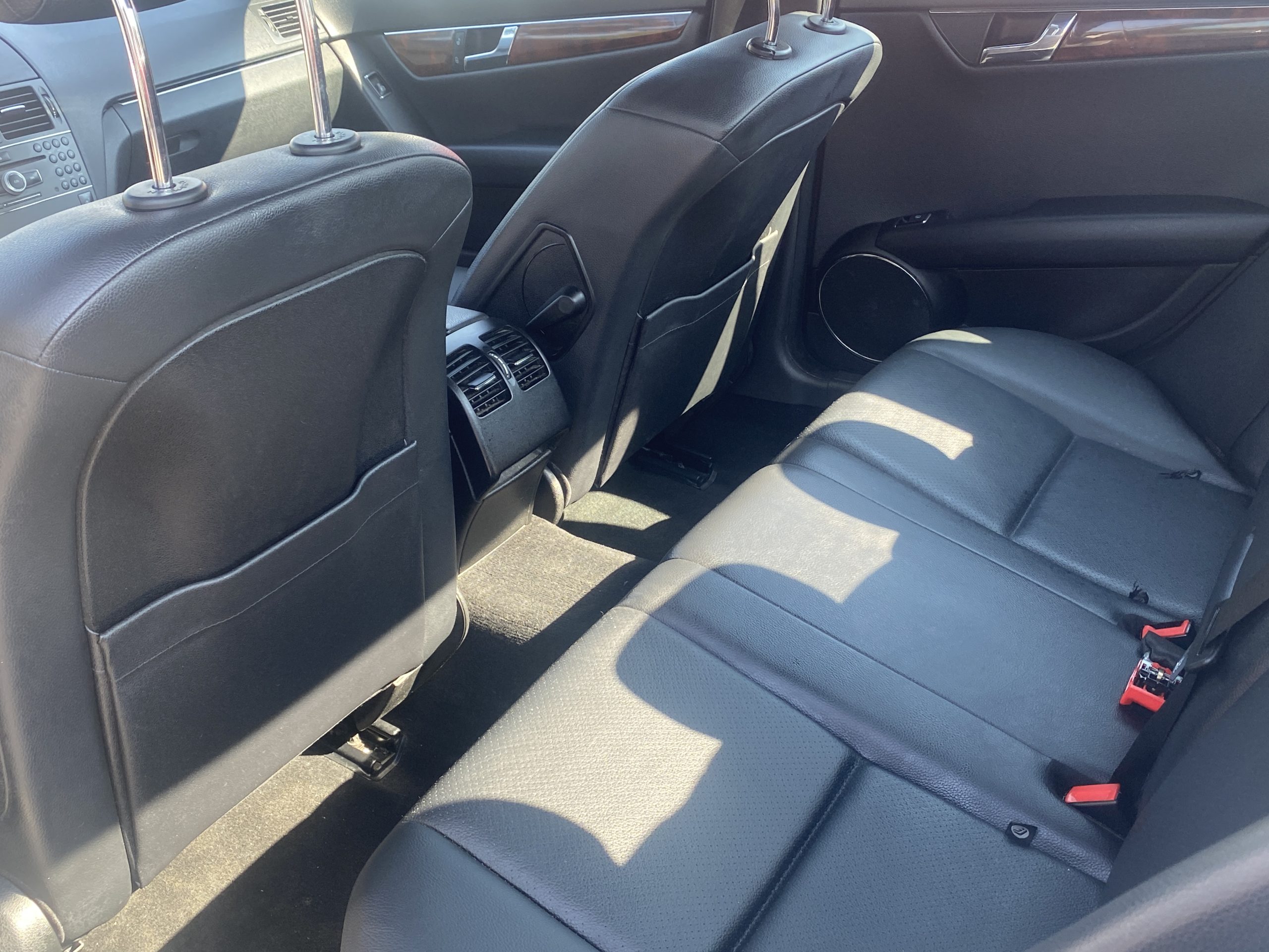 MERCEDES-BENZ C-Class C350 2010 Sedan/Saloon