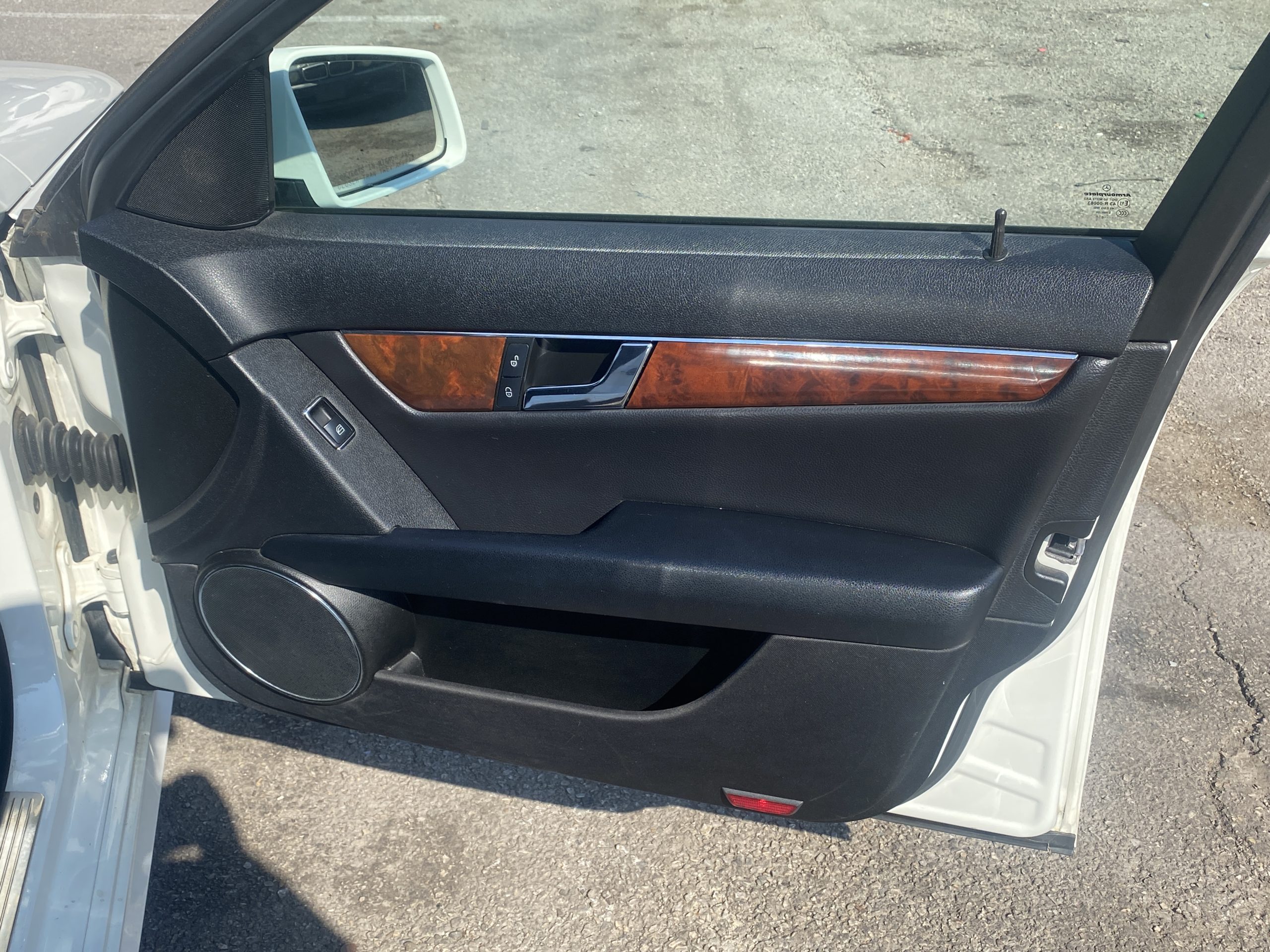 MERCEDES-BENZ C-Class C350 2010 Sedan/Saloon